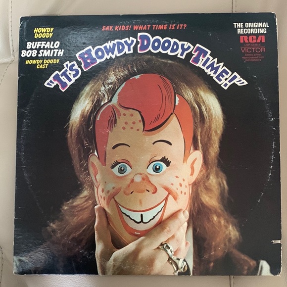 3 Rare Children’s Vinyl Records Howdy Doody, Pinocchio and Care Bears - Picture 2 of 7